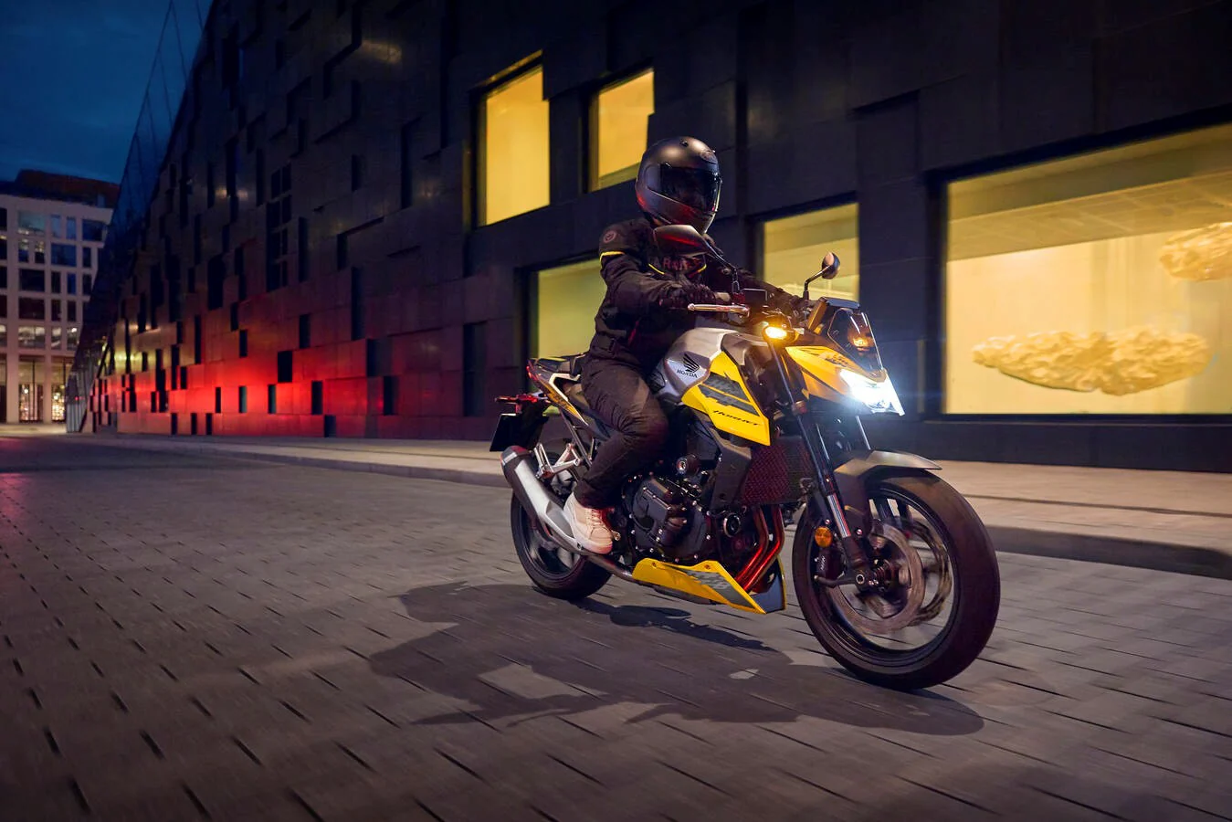 Honda CB750 Hornet (2026) - Image 4